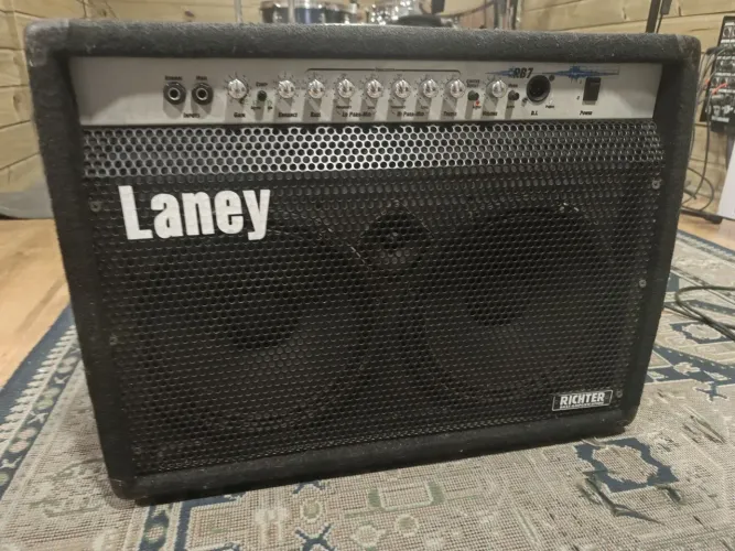 Laney RB7 para Baixo 300w