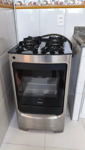 Fogão Fogão Consul 4 Bocas Inox com Mesa de Vidro e Grade de Ferro Fundido