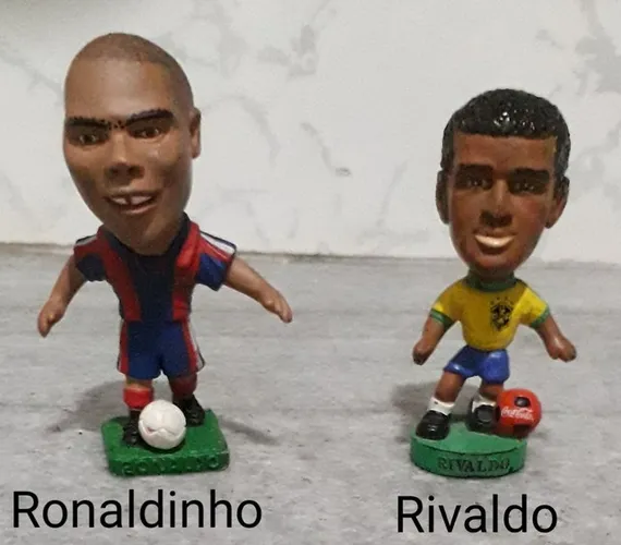Ronaldinho e Rivaldo (Miniaturas) - Preço por cada 