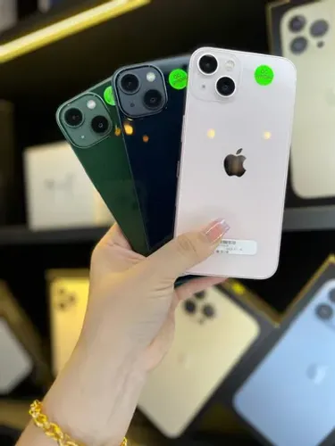 iPhone 13