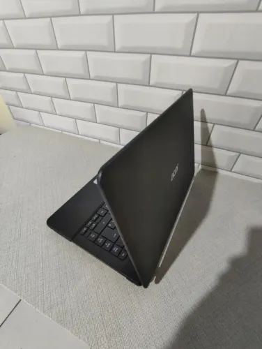 Notebook Acer I5 4GB HD de 500GB Formatado