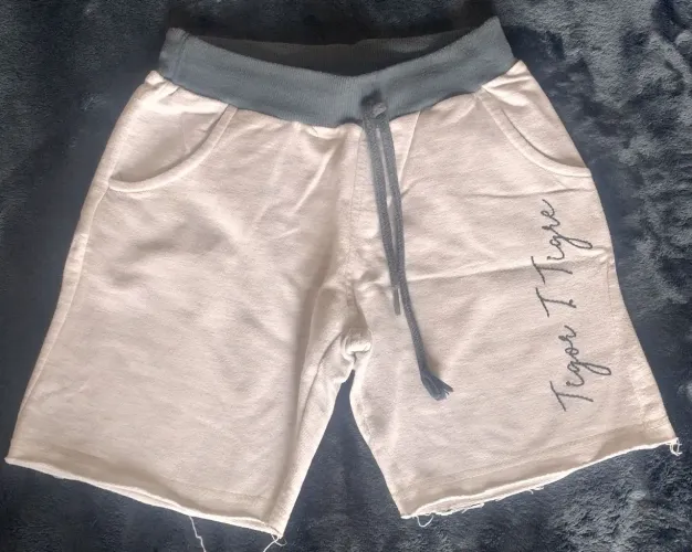 Bermuda Moletinho Tigor tamanho 8