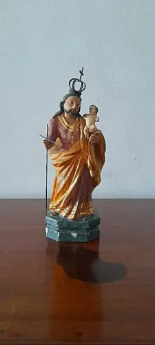Estátua de São José com o Menino Jesus