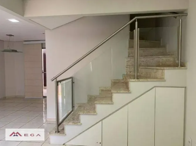 Casa com 3 quartos à venda, Village Córsega por R$ 780.000 - Parque Rural Fazenda Santa Câ