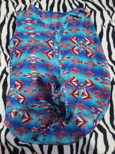 Camisa de botões geométrica azul