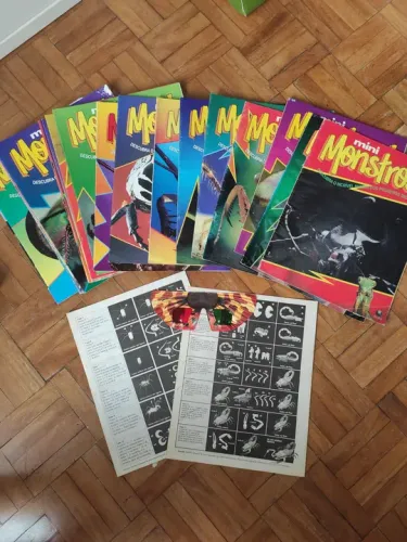 Revista Mini Monstros Box com 27 fascículos e brinde óculos 3D