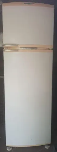 Geladeira Brastemp 370 litros - Com defeito