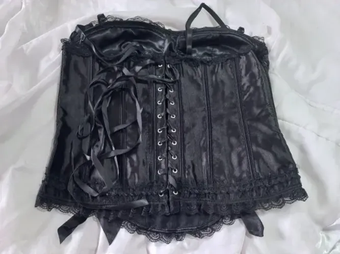 Corselete preto e Cinturão Dourado para dança