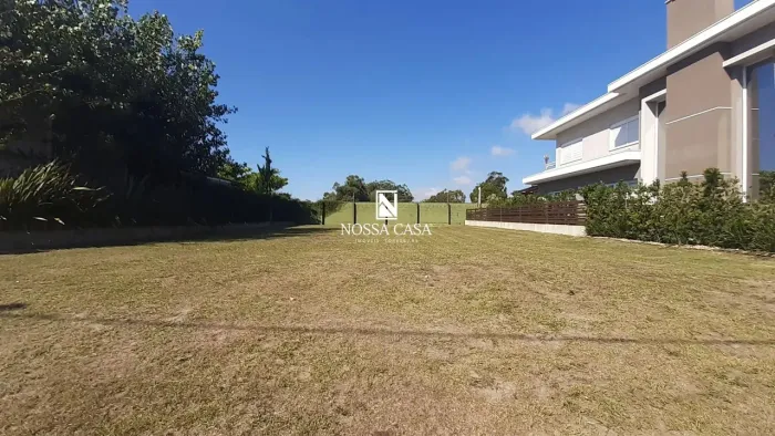 Excelente terreno em Condomínio de Luxo - Torres / RS