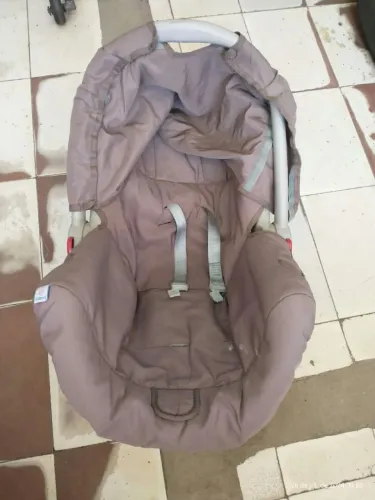 Bebê conforto Galzerano de 0 a 13kg usada