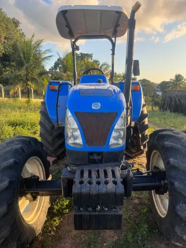 Trator New holland 2021