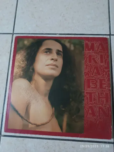 Disco de Vinil Maria Bethânia capa rabiscada