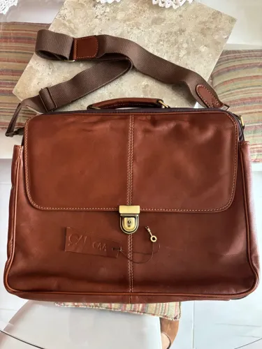 Bolsa de Couro Clássica Nova