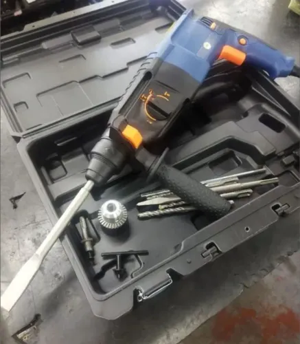 Furadeira de Impacto com Maleta Completa