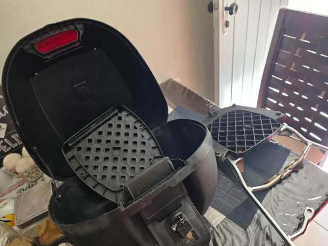 Baú para moto completo 