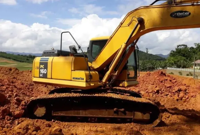 Escavadeira Hidráulica Komatsu PC160 LC