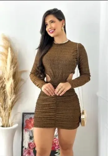 Vestido Dourado Brilhante - Tamanho M