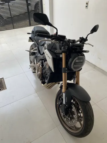 Cb650r estado de zero