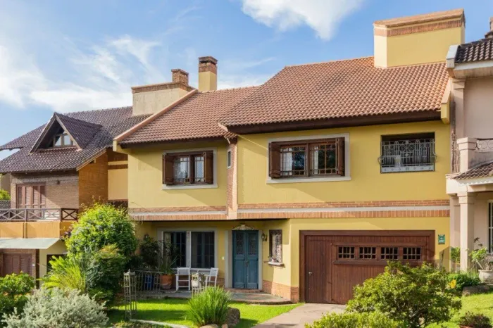 Excelente casa para comprar em condominio arborizado 4 quartos
