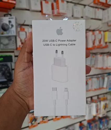 Carregador de iPhone 20w - entrega em São Luís e região 