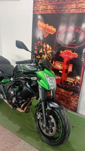 KAVASAKI. ER6N  2017. 650