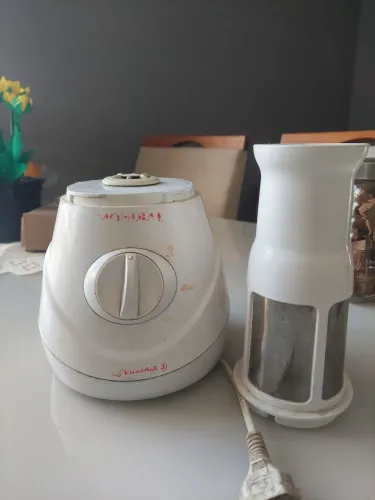 Liquidificador modial Motor<br>Precisa comprar o copo caiu e quebrou.