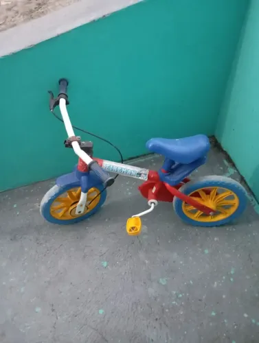 Bicicleta infantil para  DOAÇÃO 
