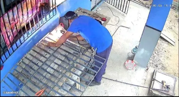 FABRICAMOS E REFORMAMOS GRADES E PORTÃO 