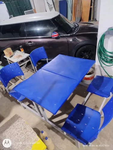 mesa de refeitorio temos de 4 e 6 lugares