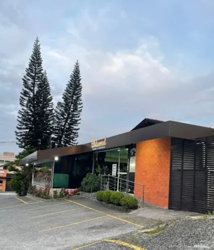 Vende-se padaria consolidada em Blumenau