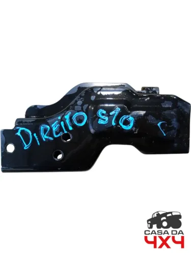 Suporte Direito Parachoque S10 2016 2018 2020 2022 2023