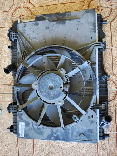 Radiador com ventoinha Ford Ka 