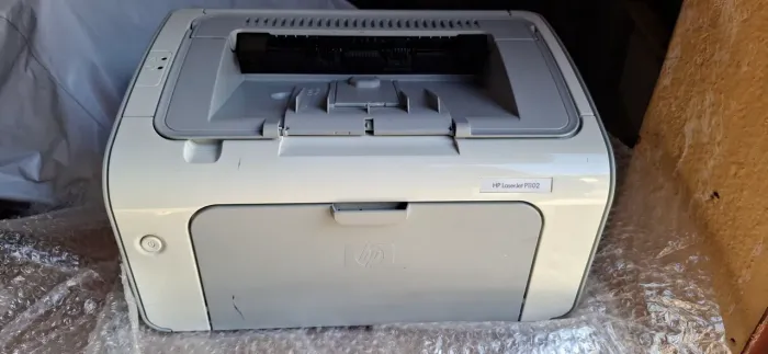 Impressora HP LaserJet P1102 usada