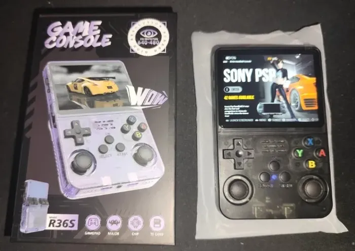 Novo - Console Portátil Retrô R36S 128GB Preto + Acessórios