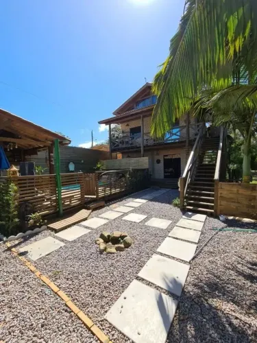 Pousada para Venda em Imbituba, Praia do Rosa, 6 dormitórios, 2 suítes, 5 banheiros