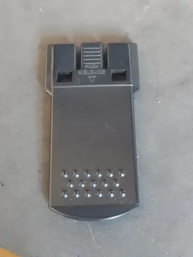 Presilha para cinto para walkman Aiwa. Original 