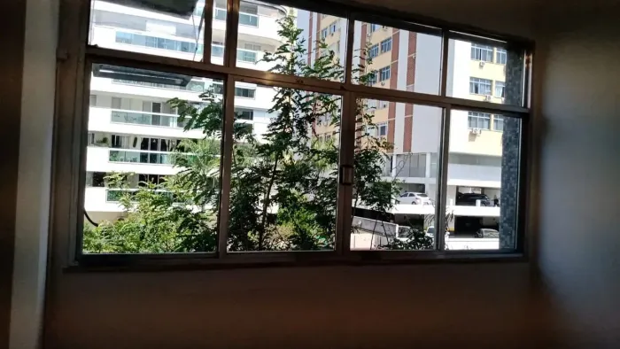 Imóvel para aluguel tem 42 metros quadrados com 1 quarto em Laranjeiras - Rio de Janeiro -