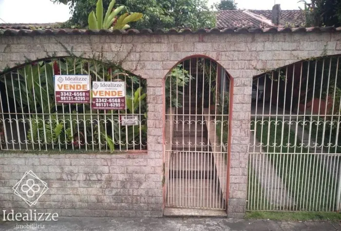 Casa para Venda em Volta Redonda / RJ no bairro Conforto