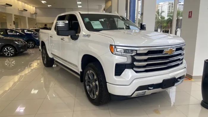 Chevrolet Silverado High Country 5.3 V8 AWD Aut. 2025