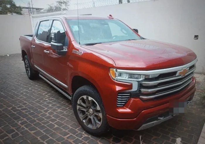 SILVERADO 5.3 GASOLINA HIGT COUNTRY 23/24. KM 38.000 