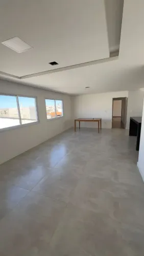 Casa novinha a venda no Imperial em Varginha