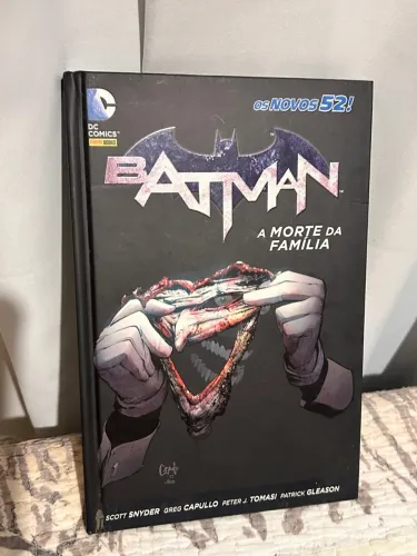Batman: A Morte da Família - Capa Dura ITEM DE COLECIONADOR