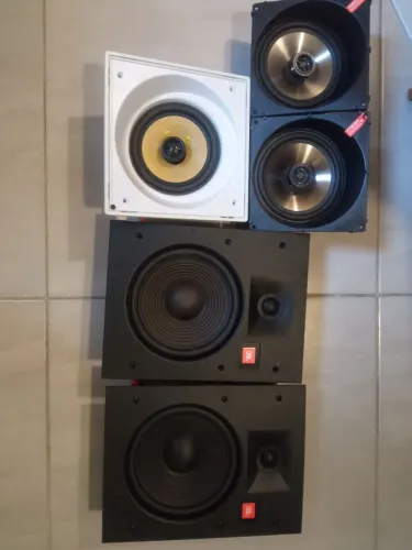Caixa de som JBL embutir