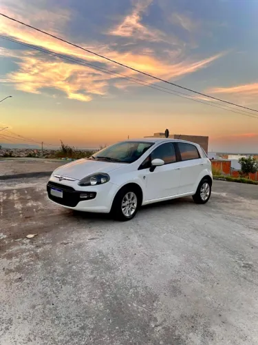 Fiat Punto Attractive Italia 1.4 F.flex 8V 5P 2013