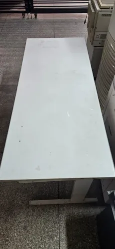 MESA DE ESCRITORIO 1.80MT