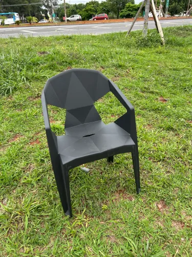 Cadeira Poltrona Diamante preta