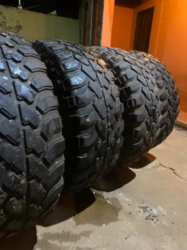 RODAS ARO 15 COM PNEU 33x12.5R
