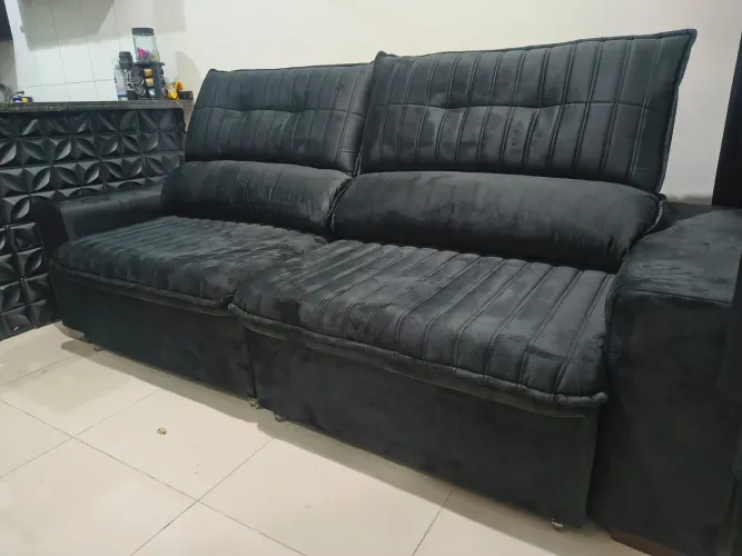 Sofá retrátil e reclinável nova na promoção