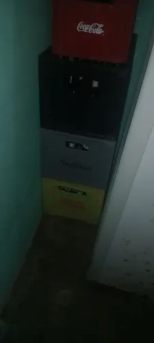 Vendo caixa de cerveja com os vasilhame vazio