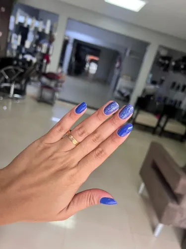 Vagas aluguel  de cadeiras  pra manicures  e cabeleireiros